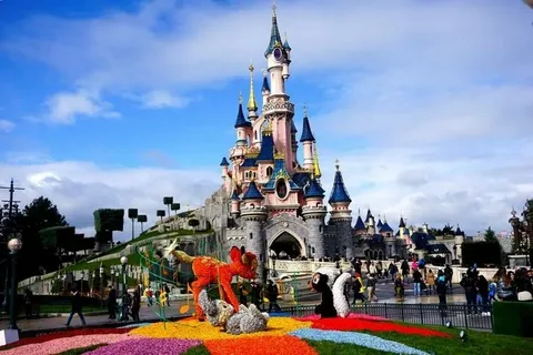 Paris Shuttles to Disneyland Paris Park